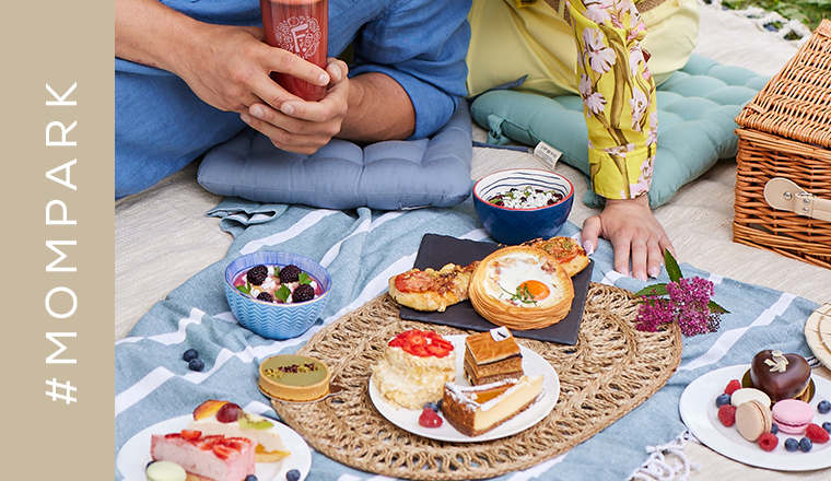 Delicious snacks under the shady trees