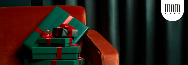 Festive Gift-Wrapping Stand in the Lounge Area